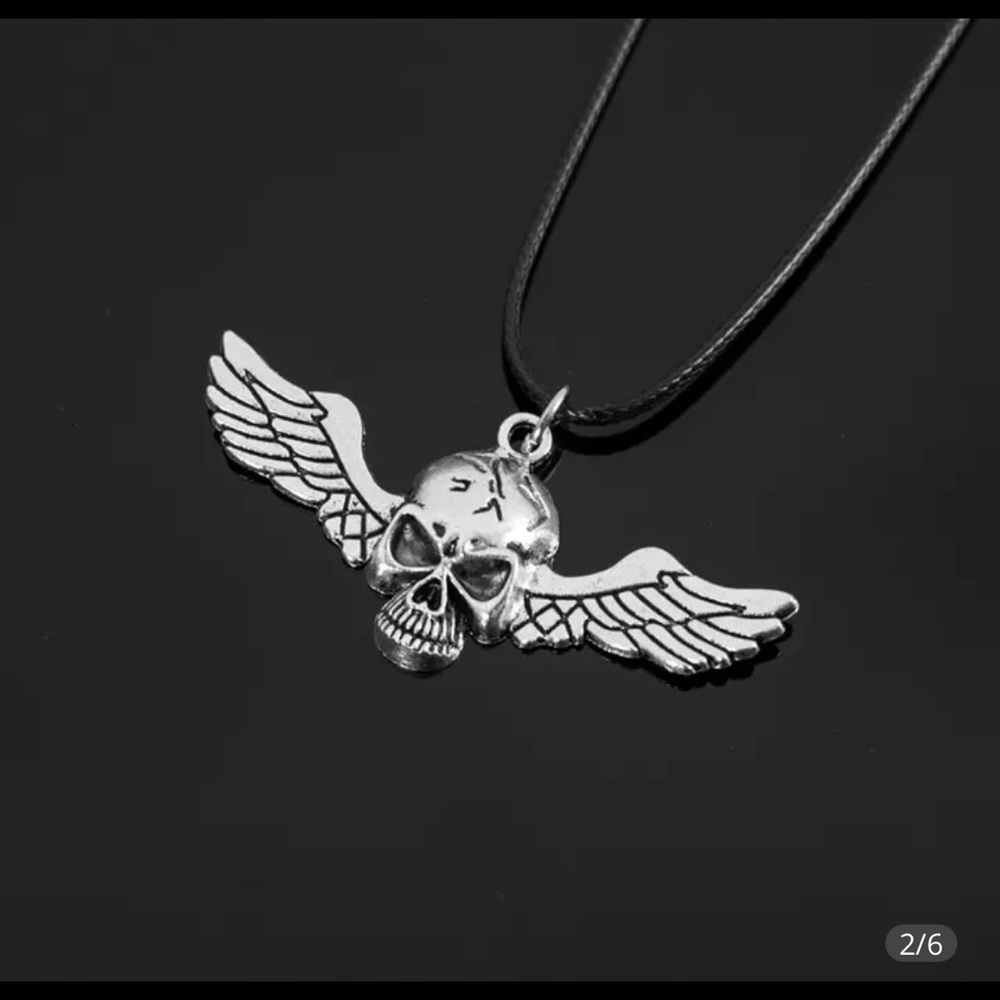 Angel Fly Skull Rearview Mirror Car Pendant